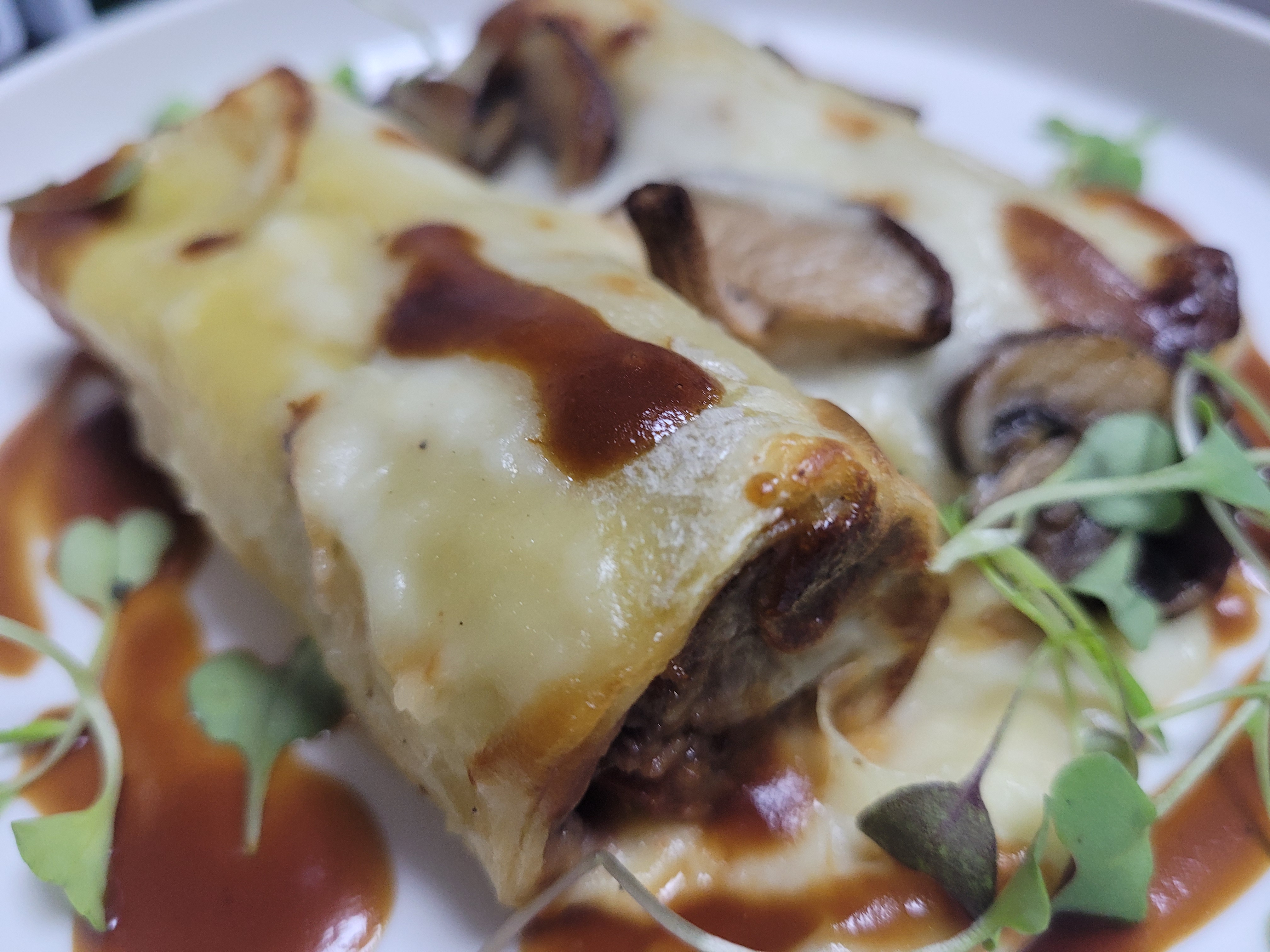 Cannelloni Stuffed with Oxtail Stew