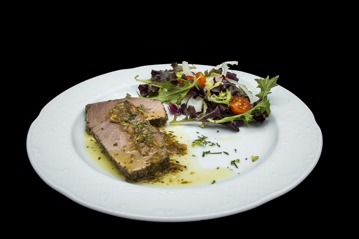 Mounded Tuna Loin (Serving)