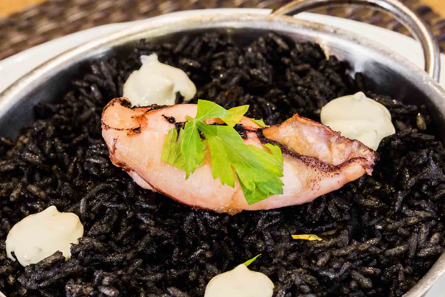 Black rice with cuttlefish (Price per person)