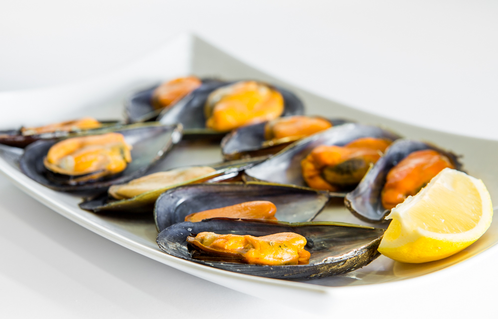 Cooked mussels