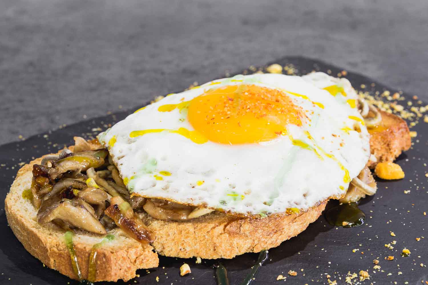 Angulas and fried egg