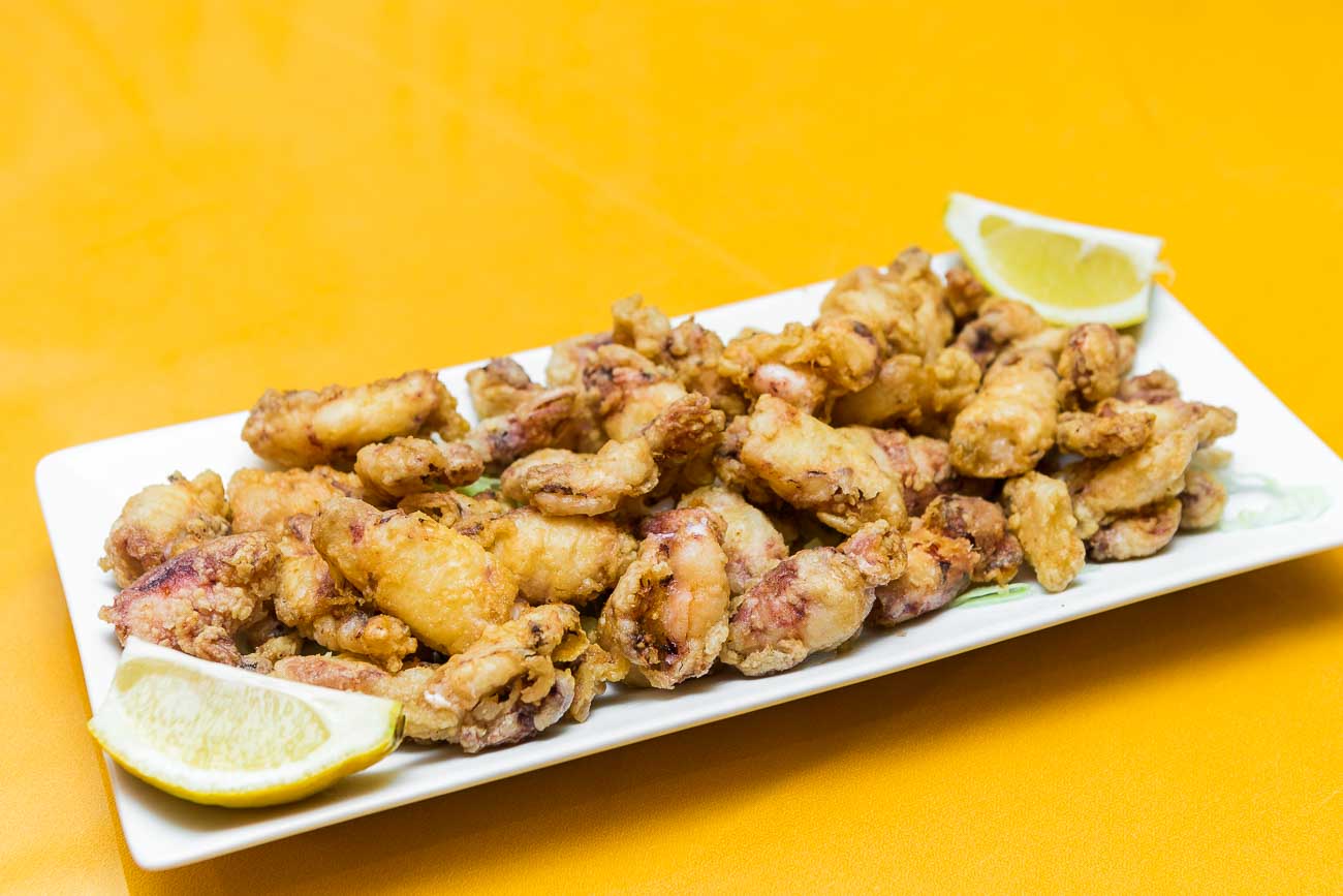 Fried baby squid 