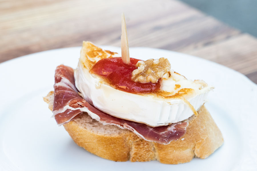 Basque skewer of goat cheese and ham