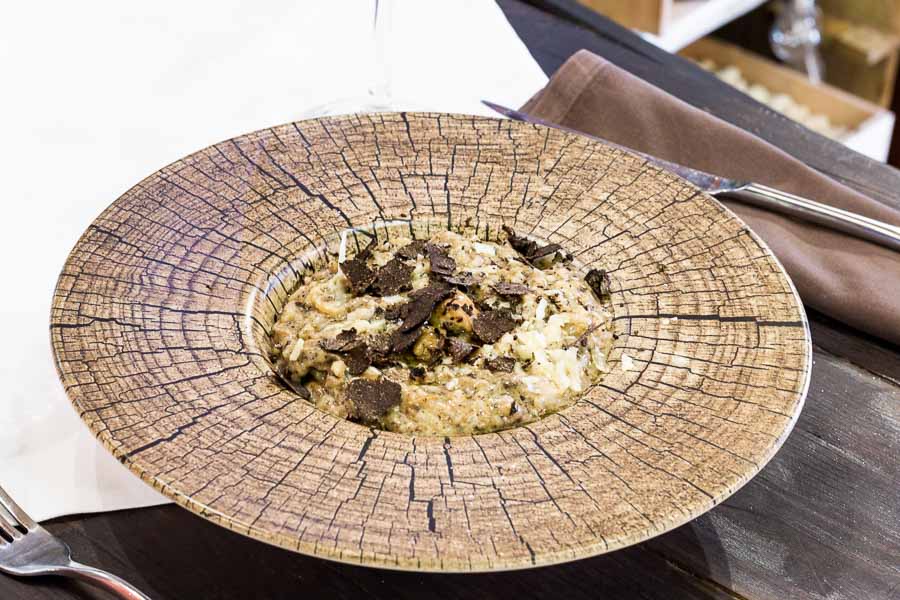 El Risotto de Carlota: Meloso arroz arborio con boletus, foie mi-cuit y finas lascas de parmesano
