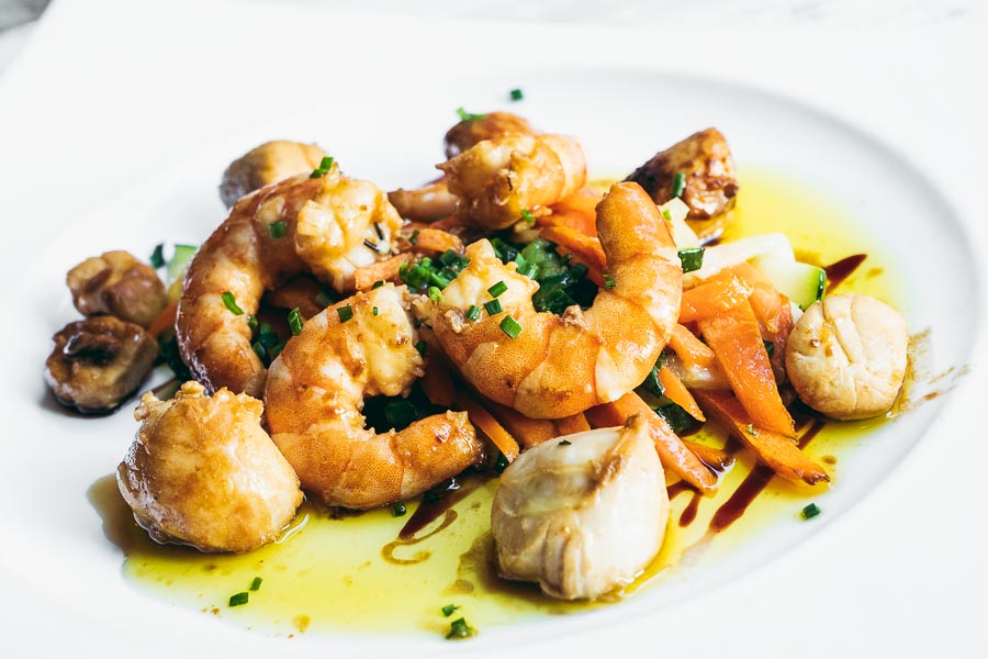 Skewer of scallops and prawns