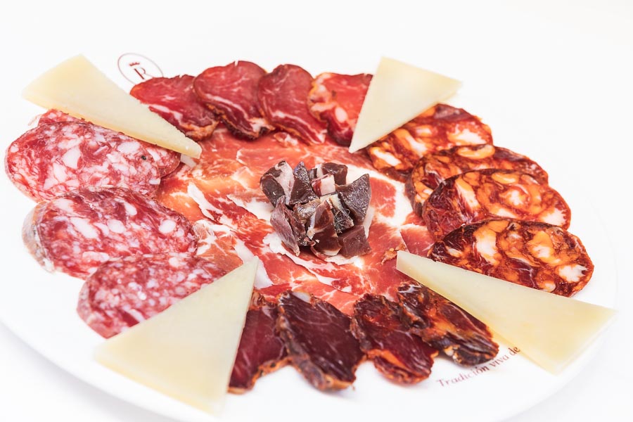 Assortment of Iberian sausage and cheese