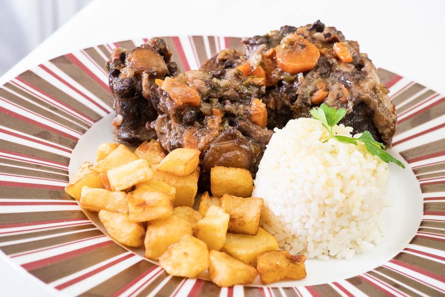 Oxtail bull stew