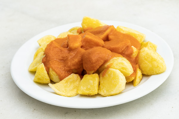 Potatoes with paprika brava sauce
