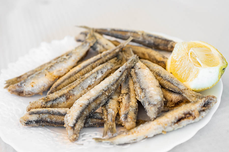 Fresh fried anchovies