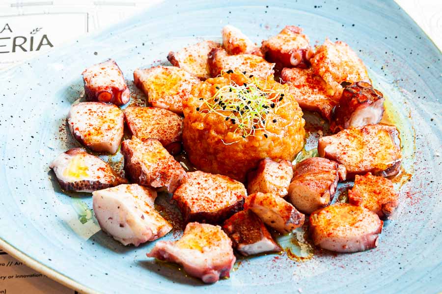 Grilled octopus with paprika mashed potatoes
