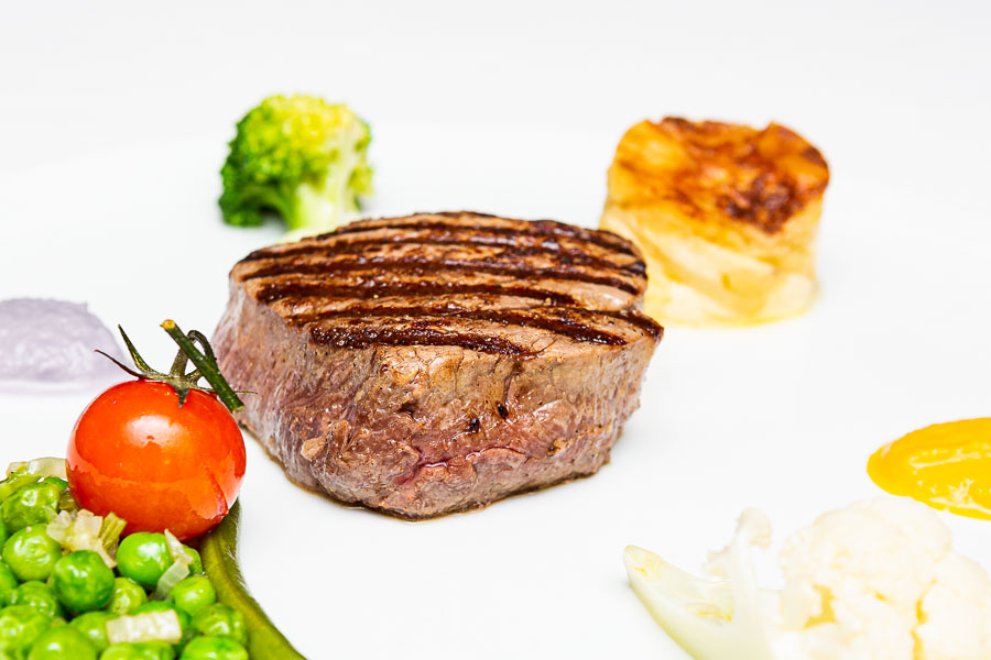 Beef fillet with sauce