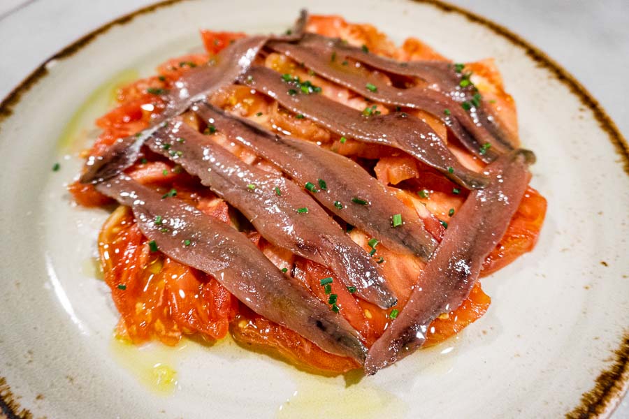 Anchovies with tomato