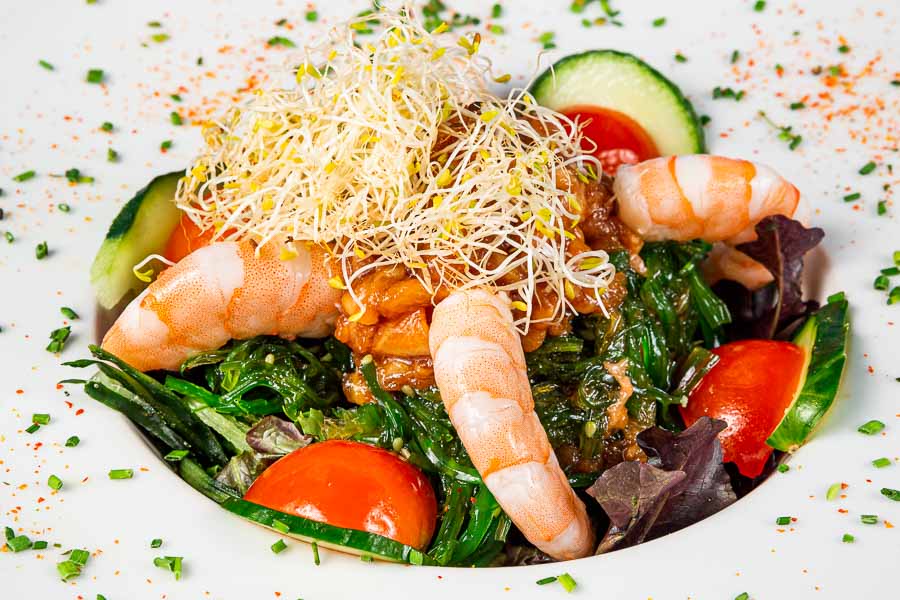 Kaiso Salad with shrimp, salmon and japanese seaweed