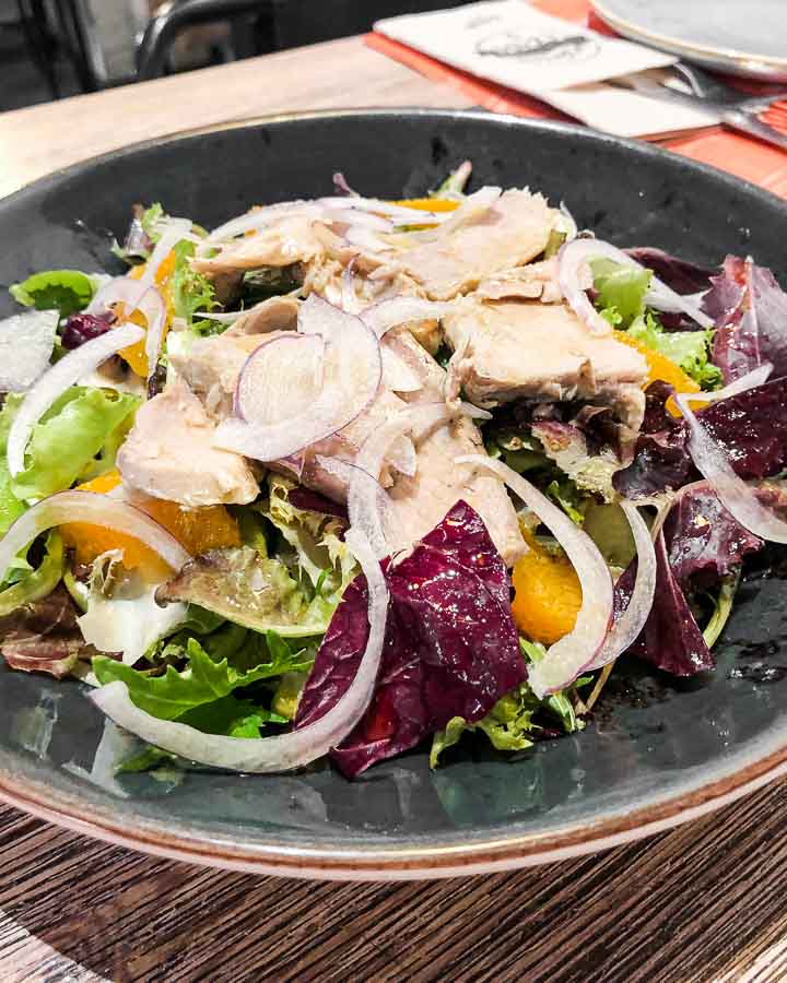 Tuna belly salad with orange and wasabi