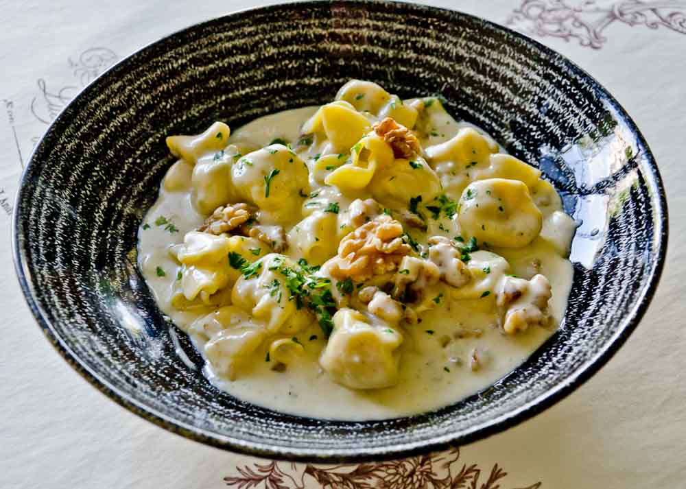 Fiocchi with gorgonzola and pear