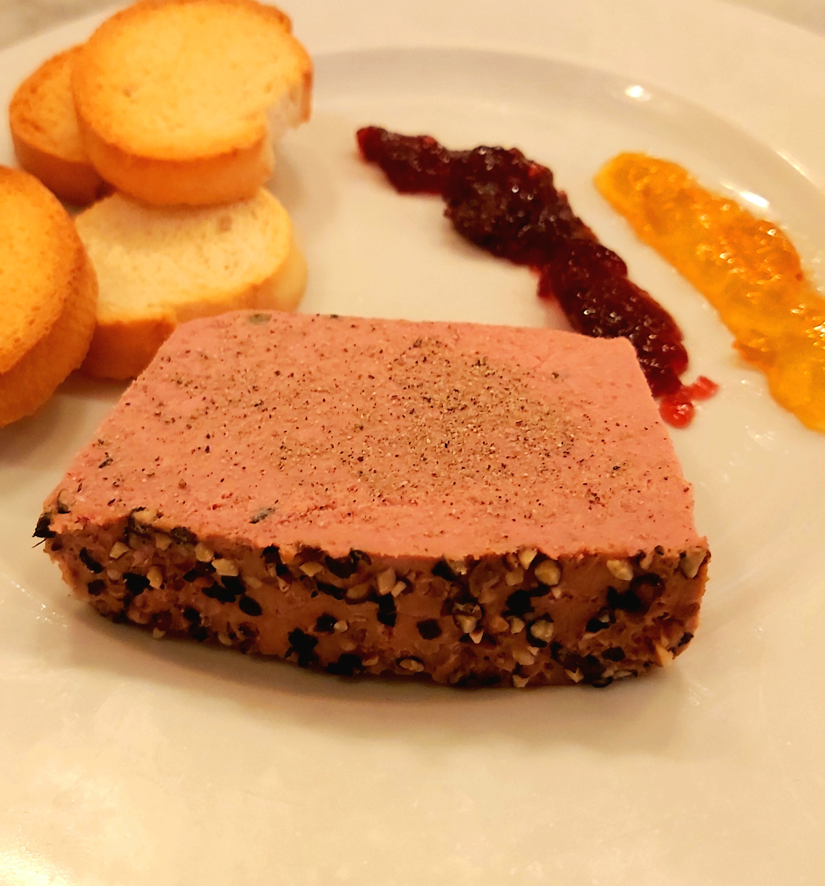 Duck pate with peppercorns with jams