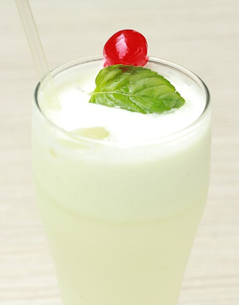 Coconut lemonade