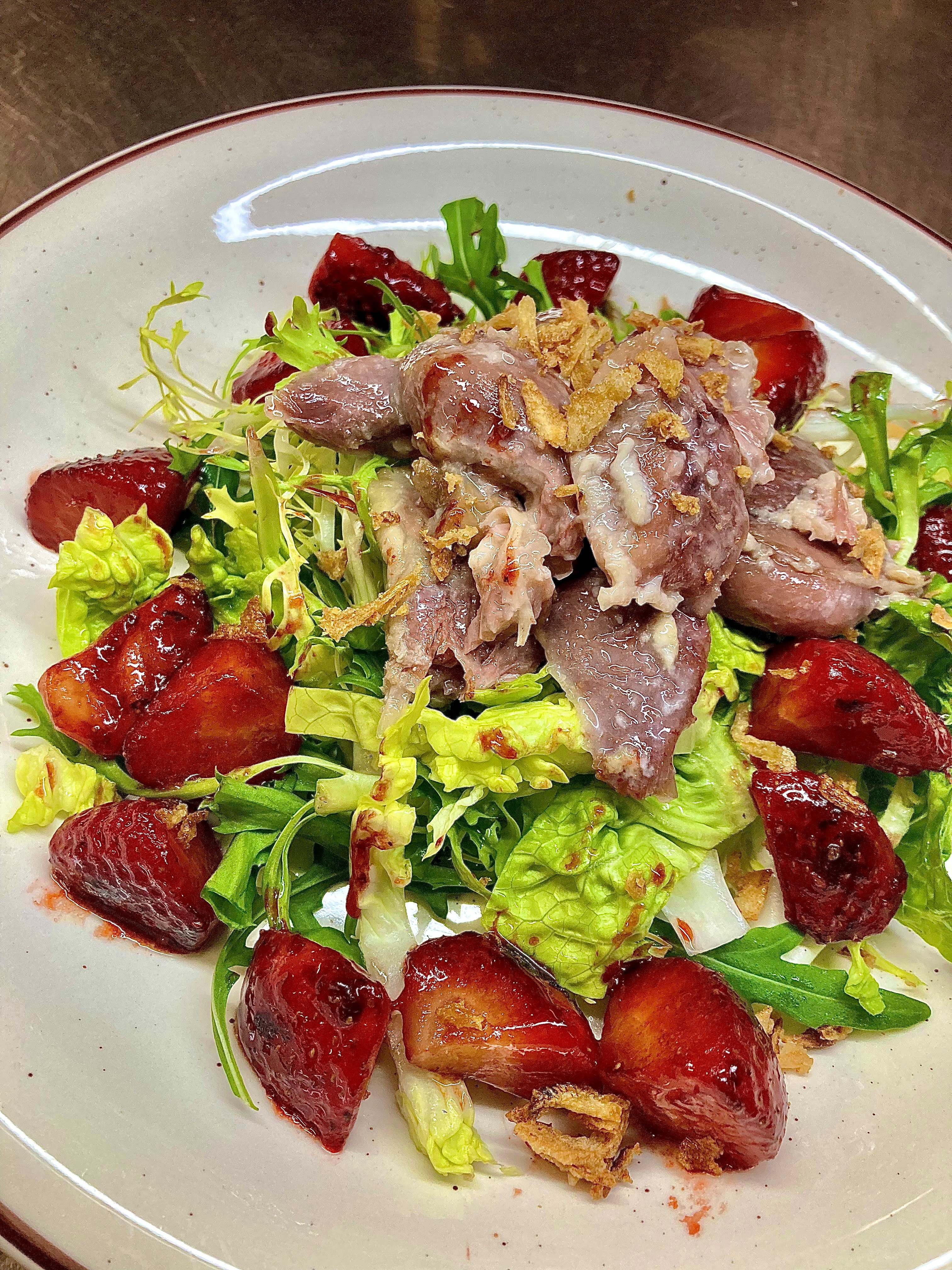 Duck and strawberry confit salad with vermouth and ginger