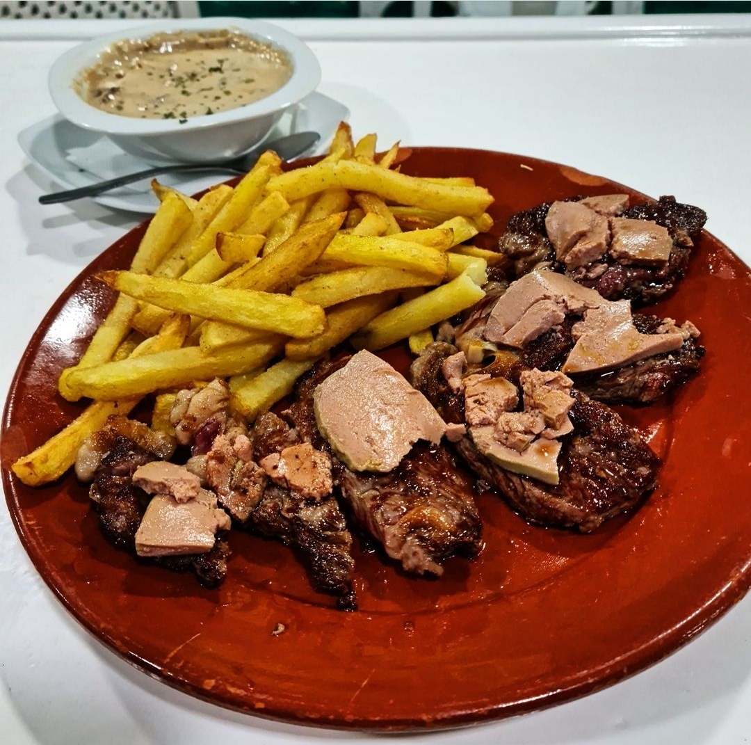 Galician beef entrecote with Pedro Ximénez sauce and foie