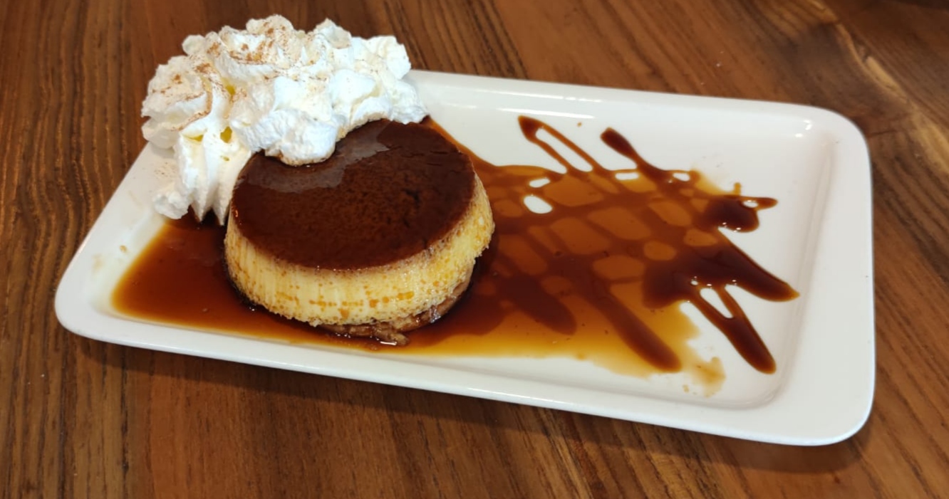 Flan with Maria cookie and caramel