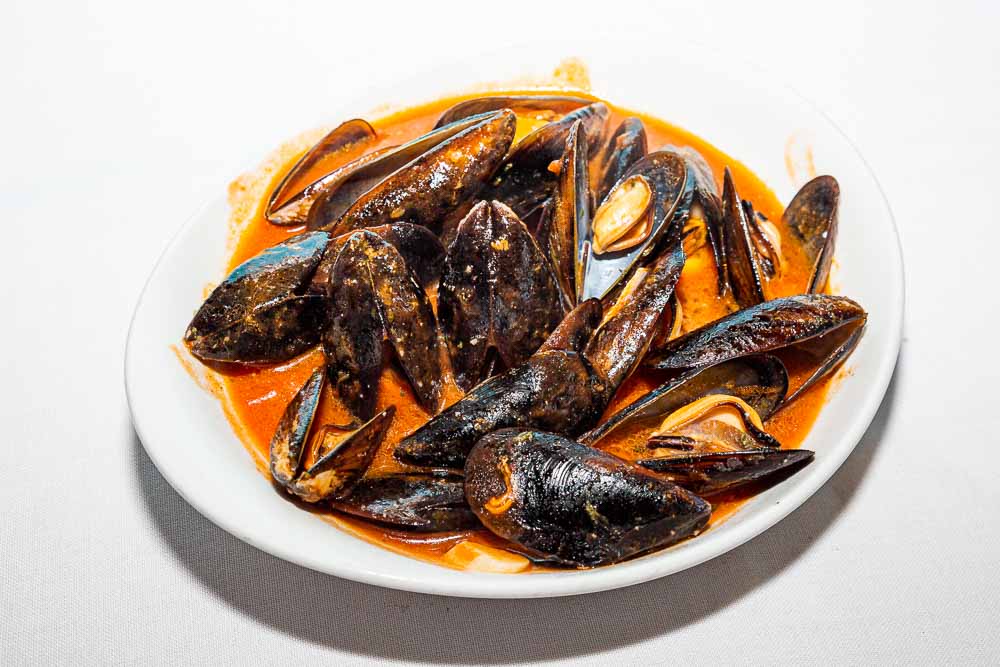 Steamed or in Marinera Sauce Mussels