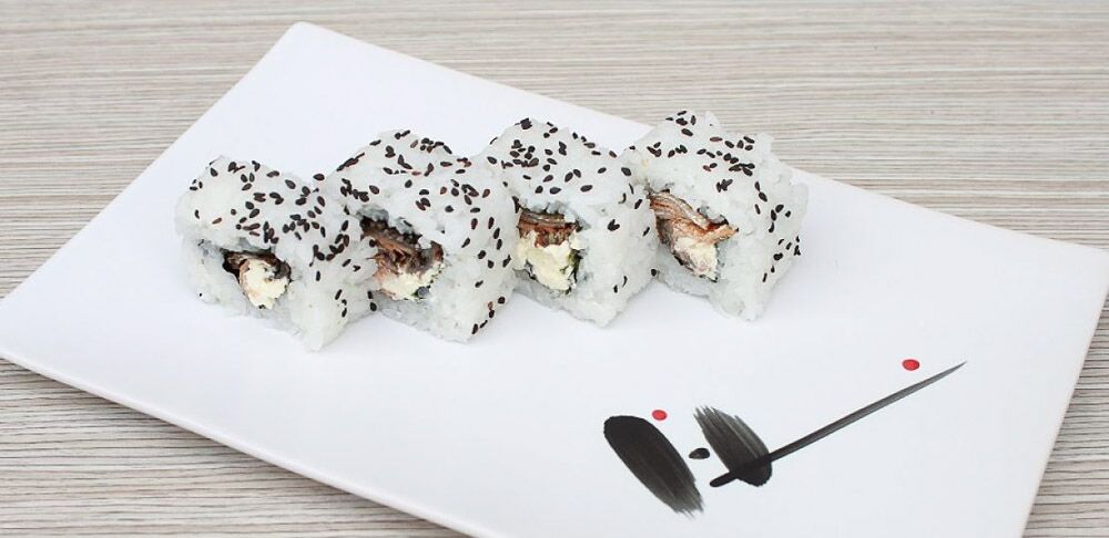 Lachshaut-Sushi-Rolle