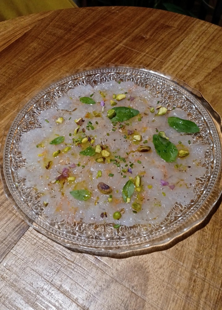 Creamy pistachio with shrimps tartare