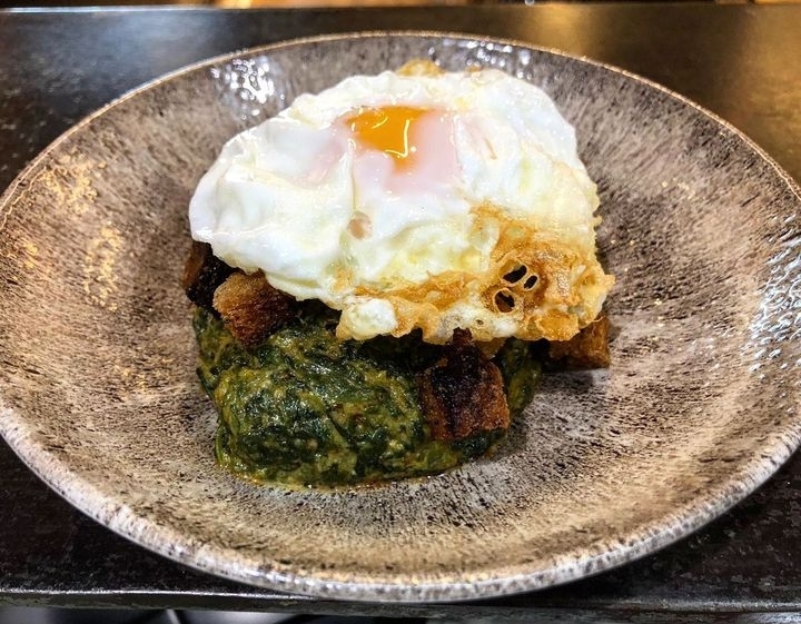 ANDALUSIAN SPINACH AND FRIED EGG