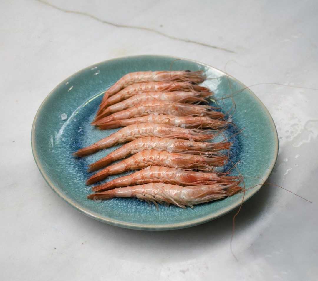 Cooked prawns (ask for availability)