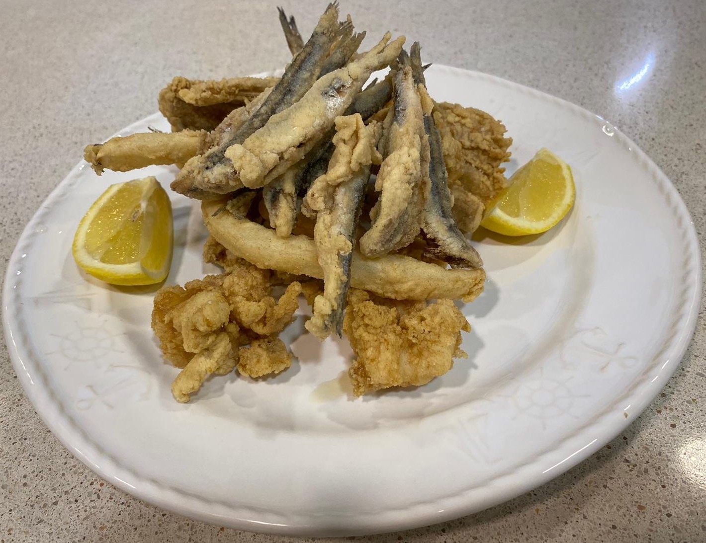 Assortiment de poisson frit de Cadix (200 gr.)