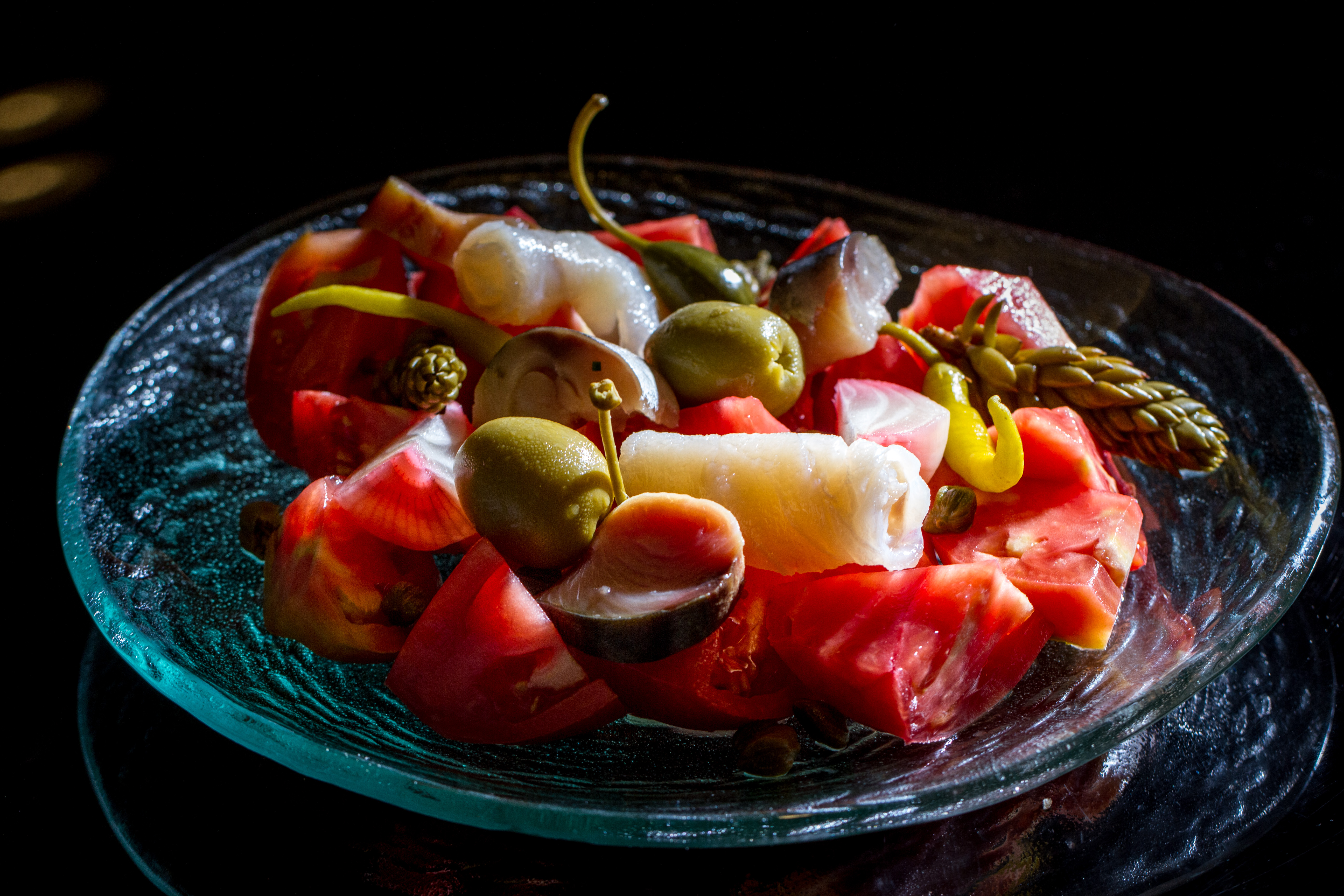 Alicantina salad (tomato, cured fish & pickles)