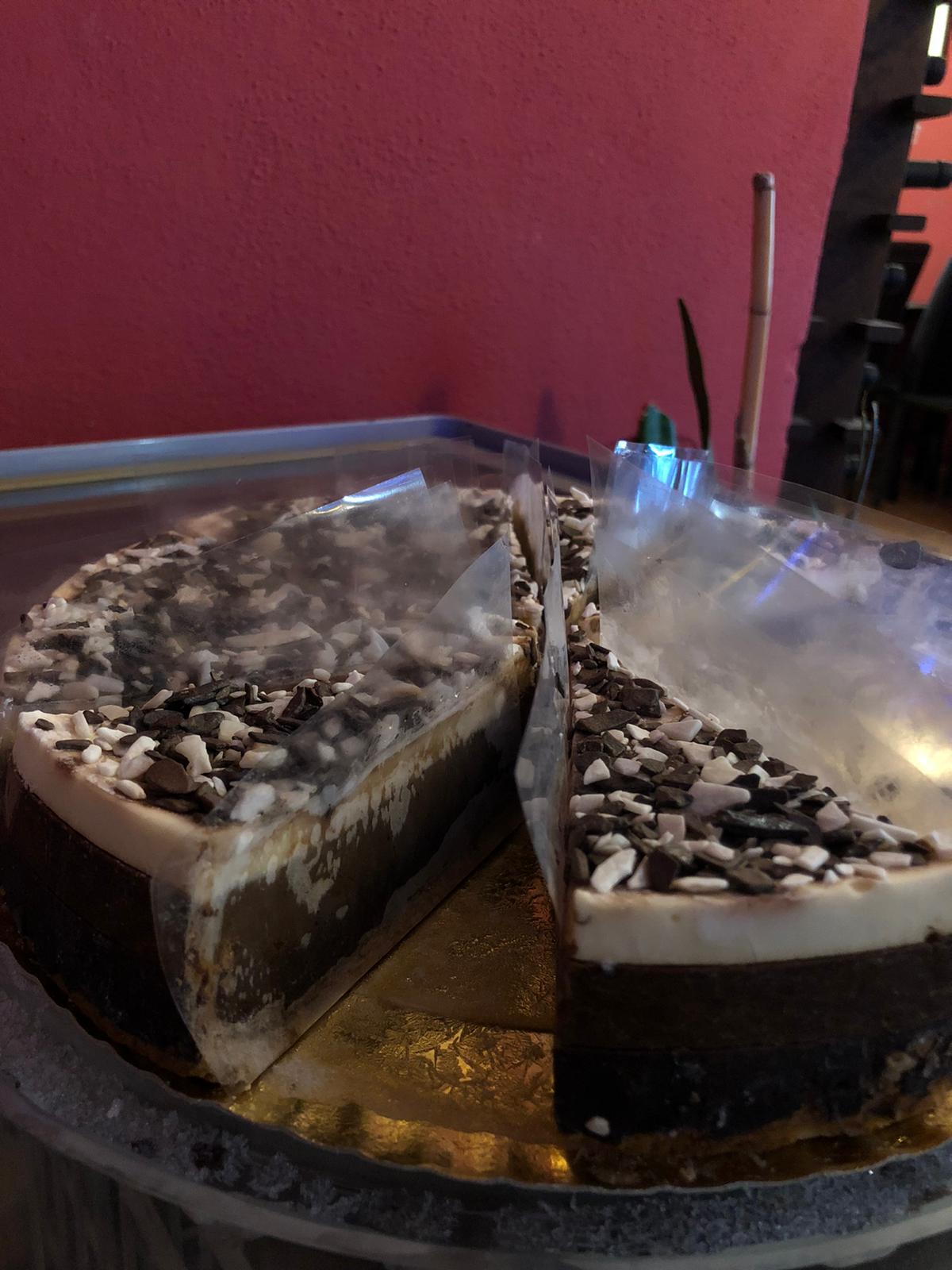 3 chocolate cake
