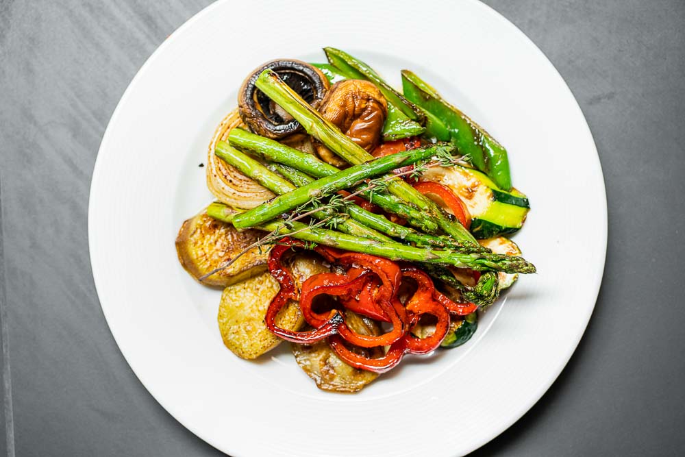 Asparagus and grilled vegetables
