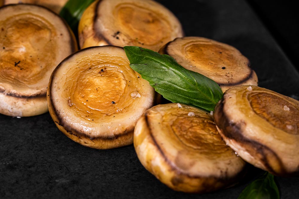Grilled Mushrooms with Green Sauce