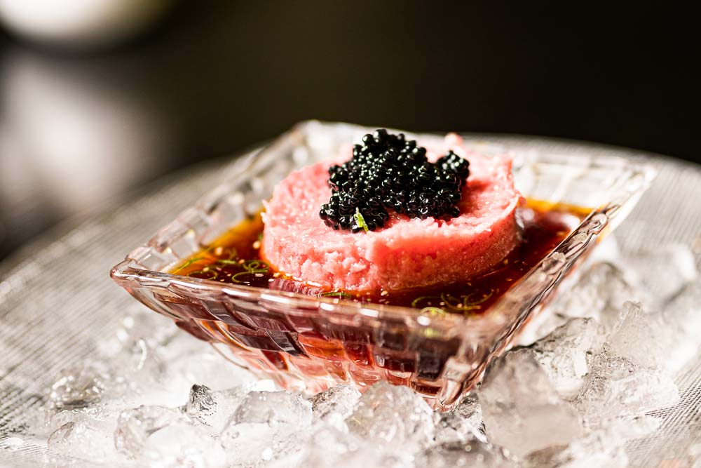Tartar de toro con caviar 