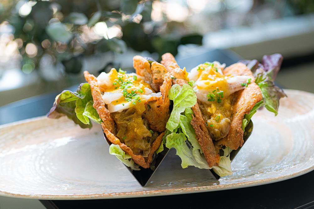Cadiz shrimp omelette taco with leek and confit cod (2 units)