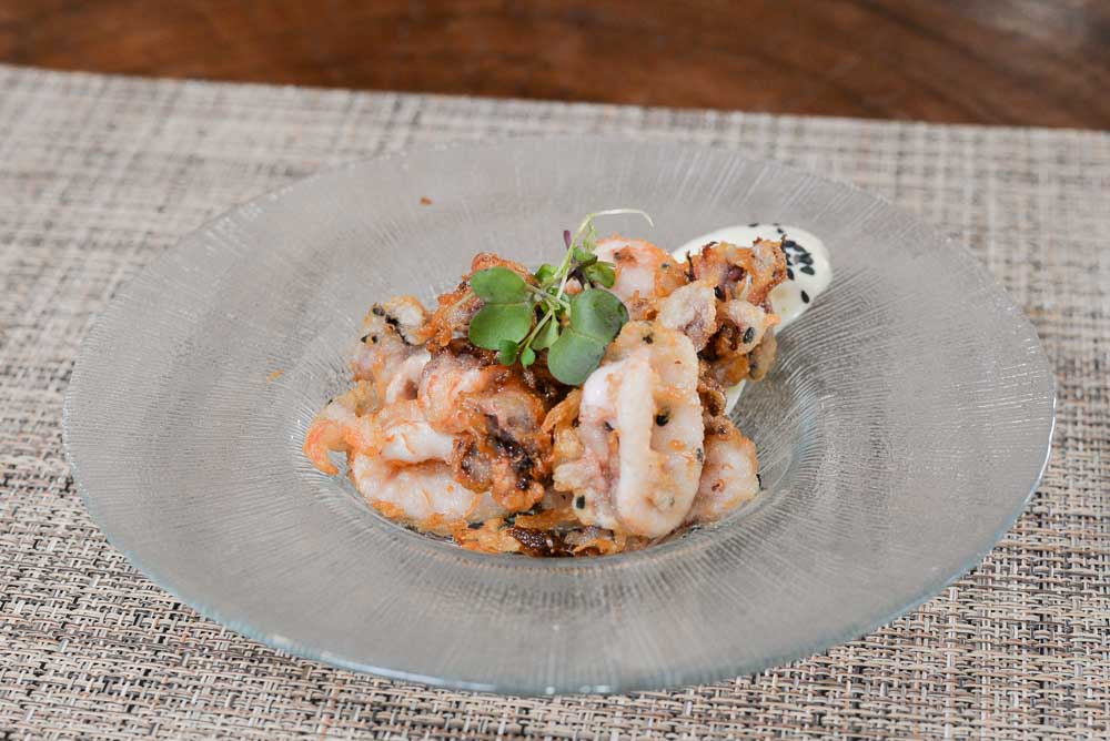 Calamari in tempura, salsa all&#39;aglio