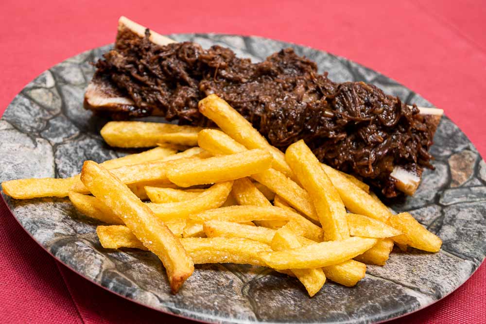 Oxtail with french fries