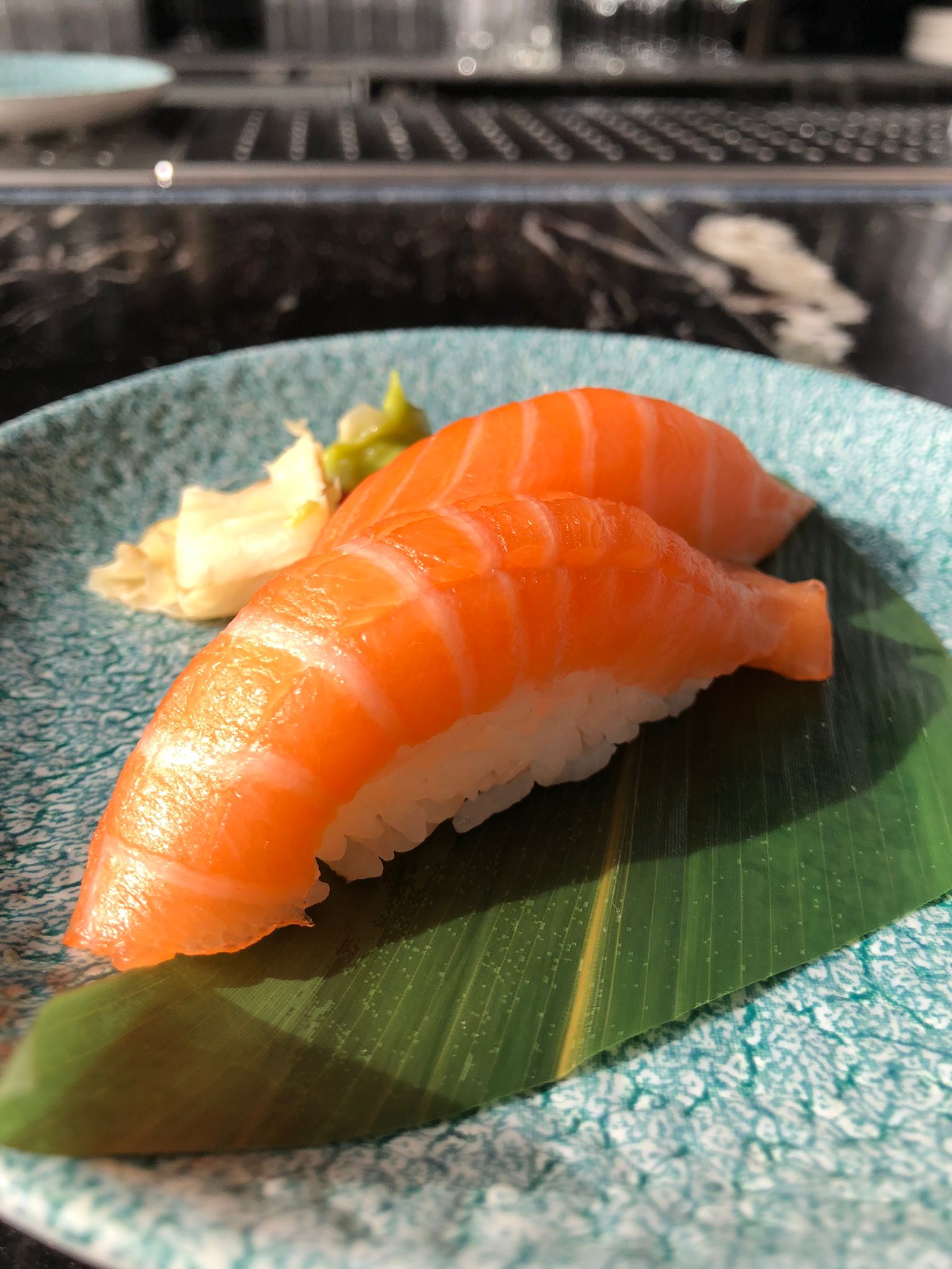 Salmon Nigiri (2 pieces)