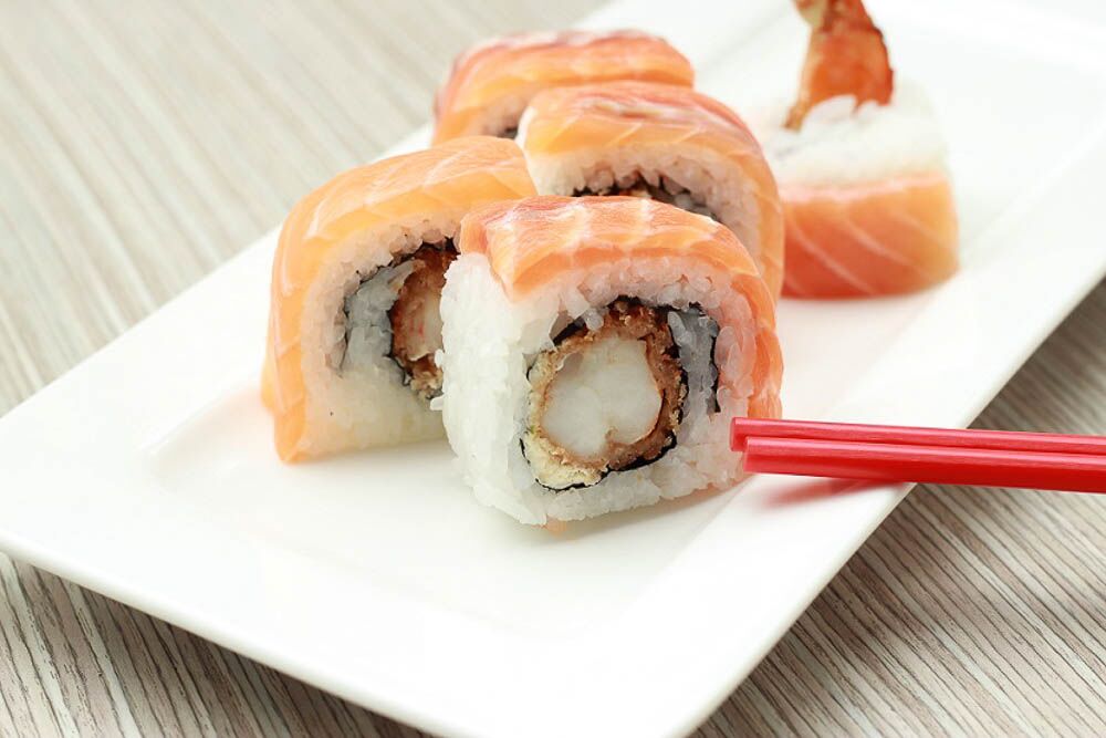 Ebi passion sushi roll