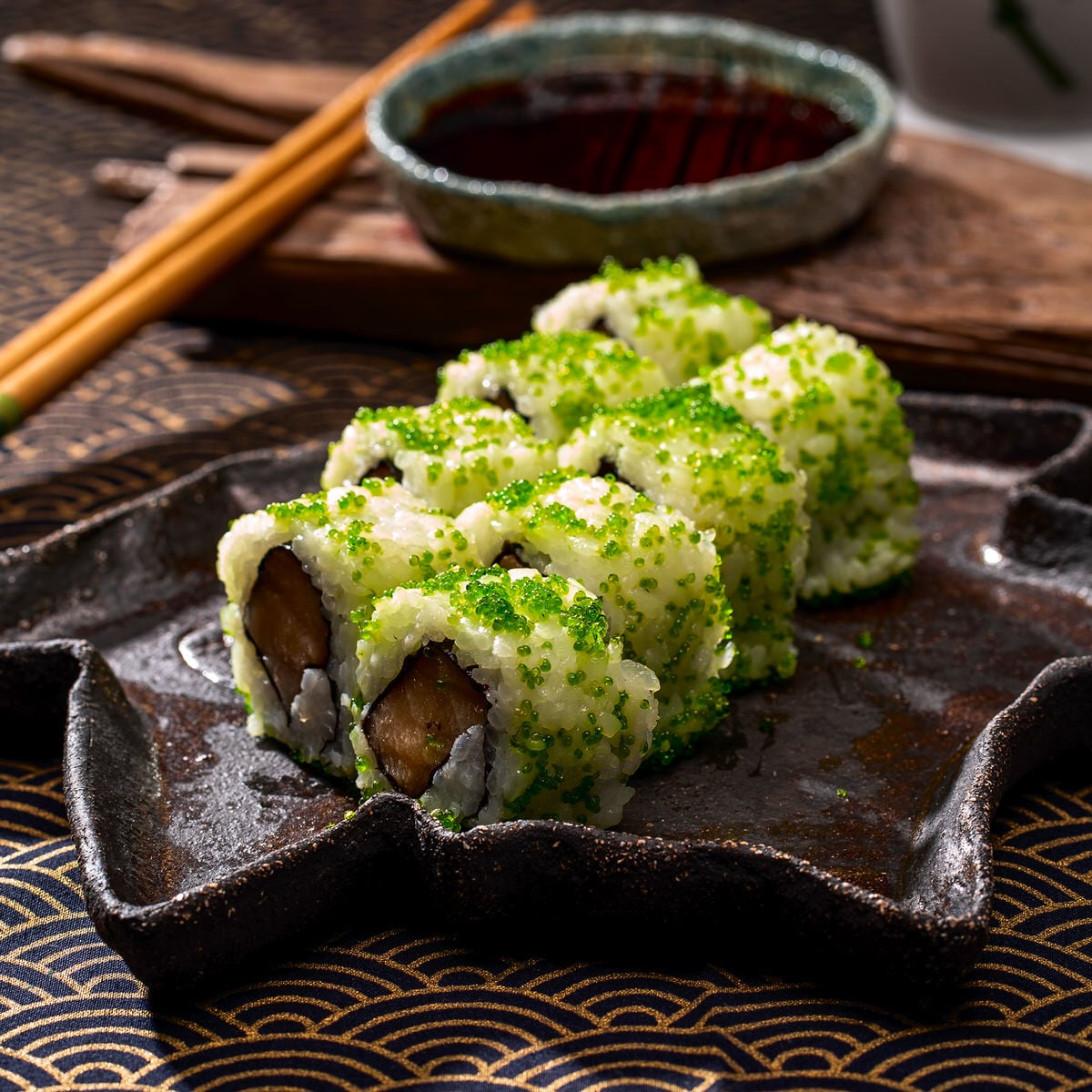 Pez mantequilla con tobiko wasabi