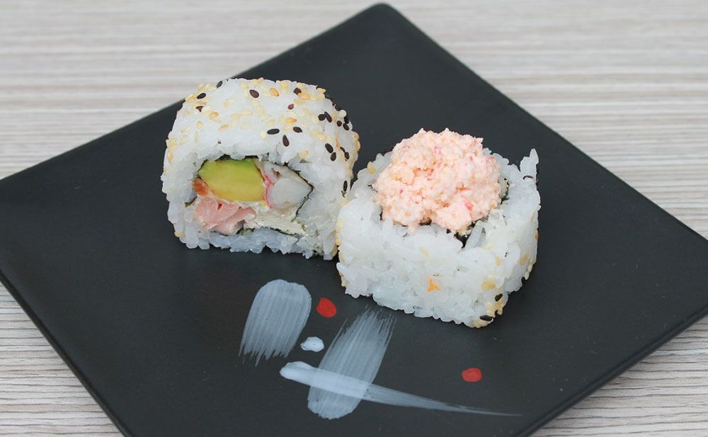 Magaki sushi roll